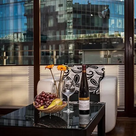 Apart D&k Free Parking Grojecka 194 *